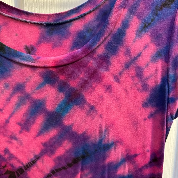 Tie dye kerchief hem tunic - Picture 2 of 2